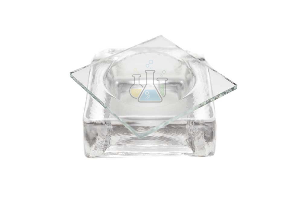 Clear Block Bowl with Indentation and Lid